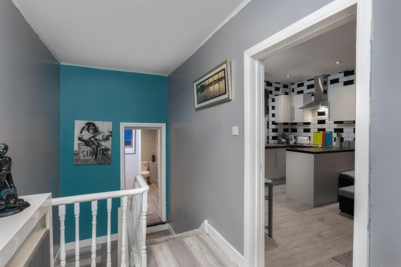 Central Roof Terrace Apartment สต็อกทอน-ออน-ทีส์ ภายนอก รูปภาพ