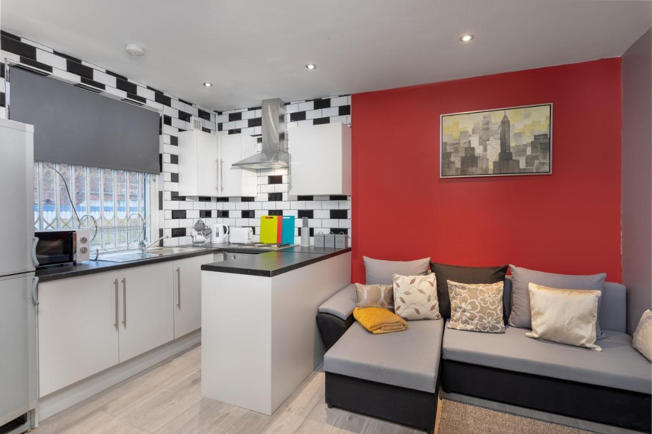 Central Roof Terrace Apartment สต็อกทอน-ออน-ทีส์ ภายนอก รูปภาพ