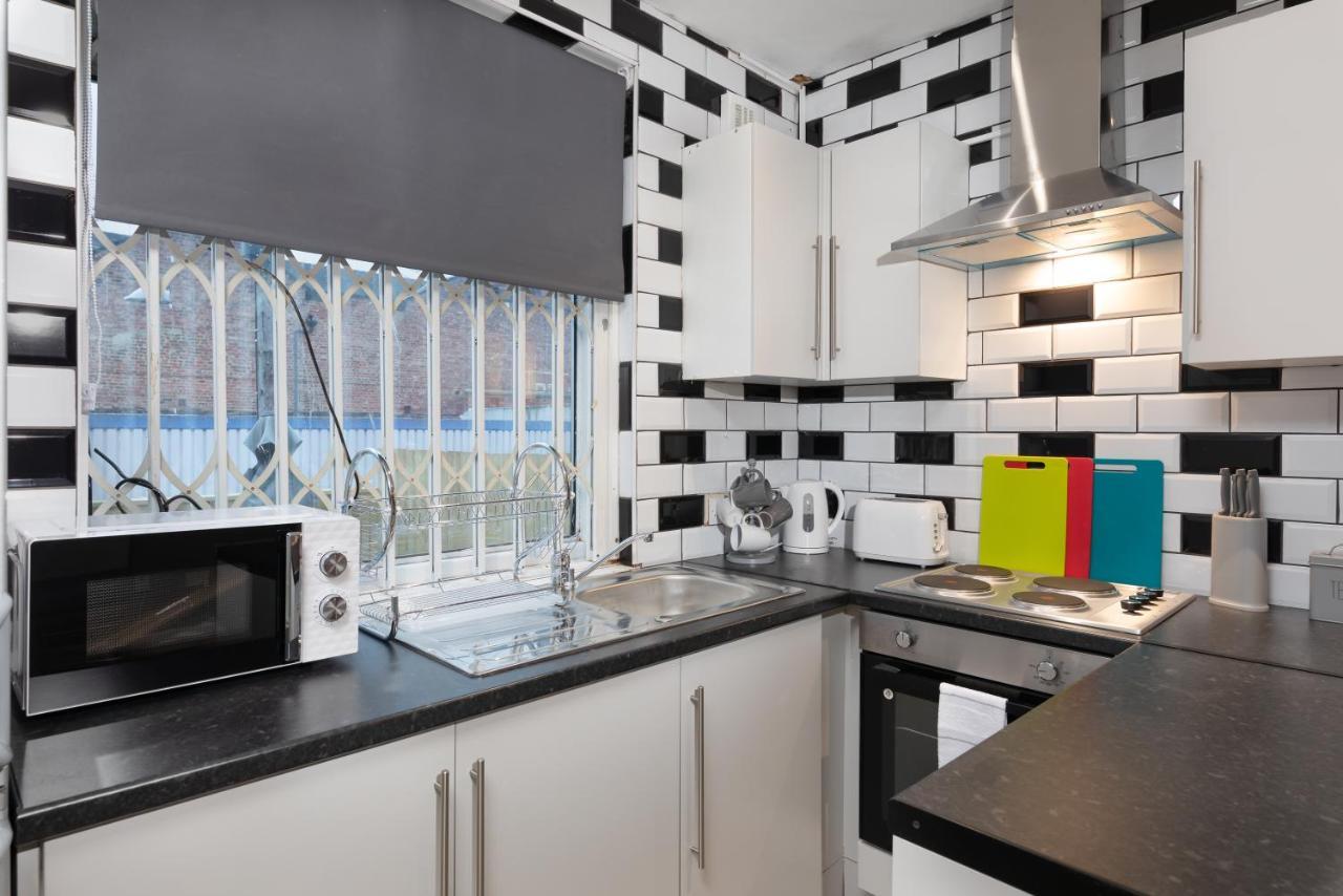 Central Roof Terrace Apartment สต็อกทอน-ออน-ทีส์ ภายนอก รูปภาพ