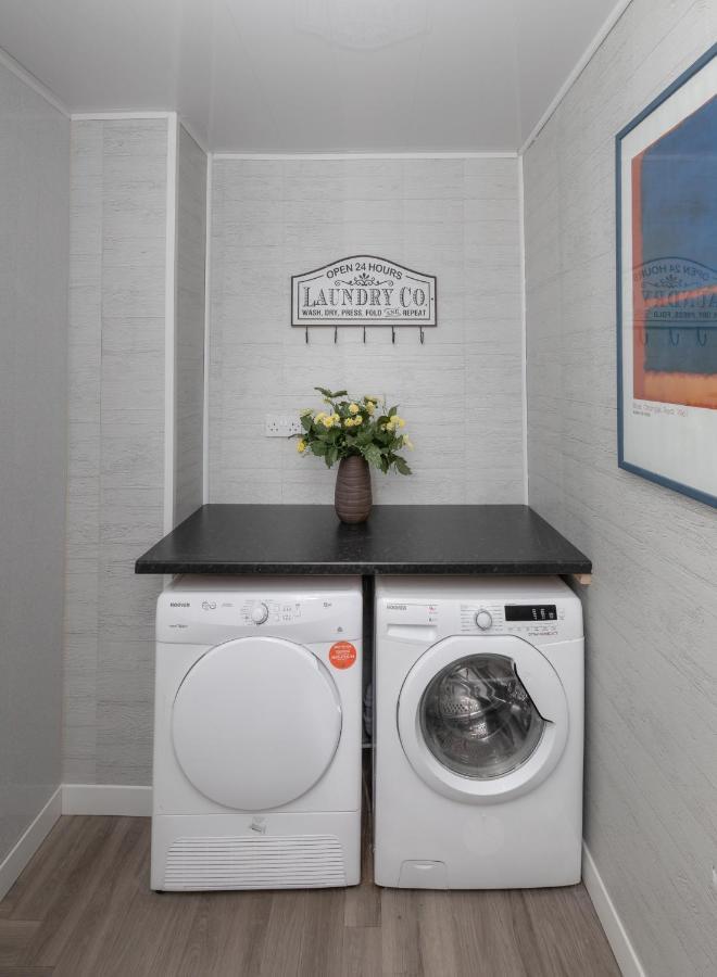 Central Roof Terrace Apartment สต็อกทอน-ออน-ทีส์ ภายนอก รูปภาพ